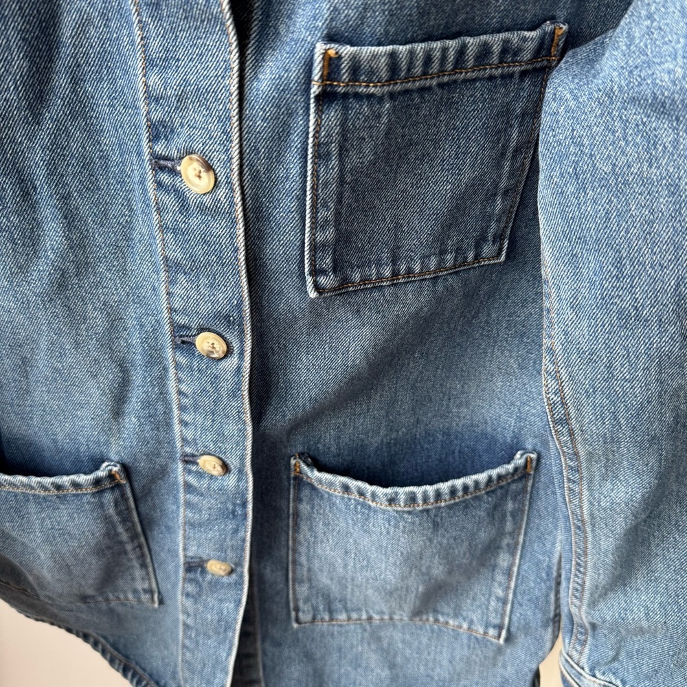 Aritzia Wilfred Free Abigail Shacket - Picture 3 of 7